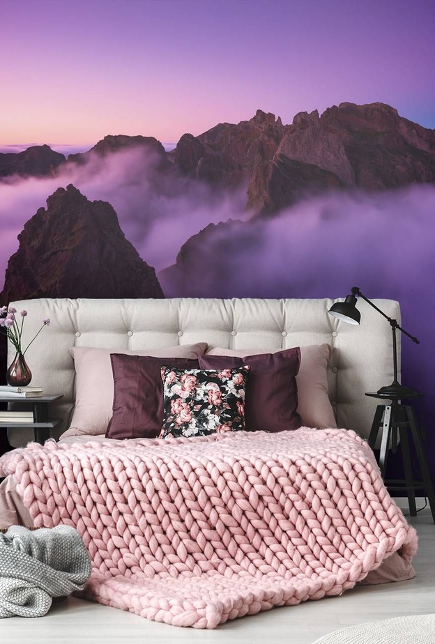 ورق جدران باللون البنفسجي لهذا العام