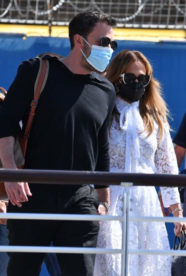 بن أفليك وجينيفر لوبيز 