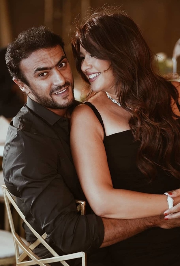 أحمد العوضي يعلق على ظهوره لأول مرة مع زوجته ياسمين عبدالعزيز في برنامج "معكم"..فيديو