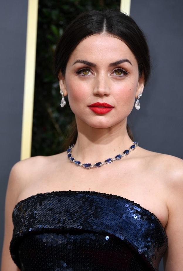 أروع اطلالات آنا دي أرماس الجمالية بعد خوضها بطولة فيلم "Ghosted"