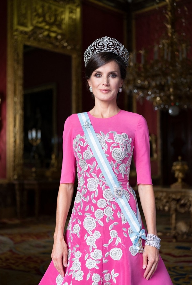 أجمل مجوهرات الملكة ليتيزيا ملكة إسبانيا