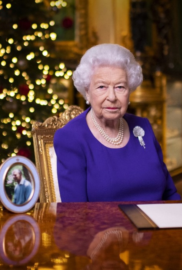 الملكة إليزابيث الثانية في أحد خطابات نهاية العام