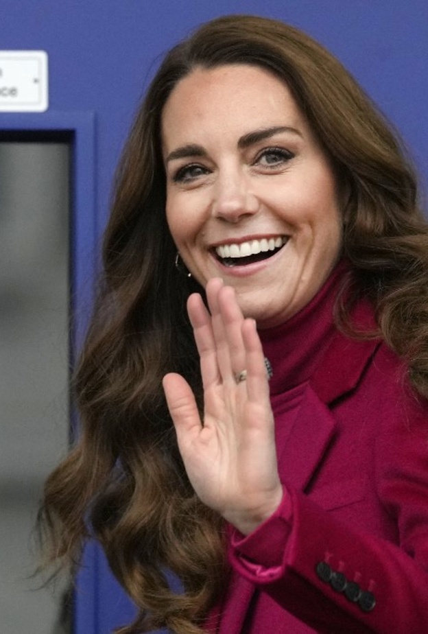 كيت ميدلتون تقدم تضحيات من أجل العائلة المالكة البريطانية