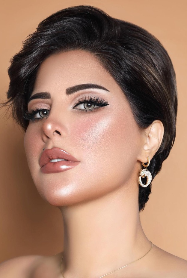 تسريحة البيكسي القصيرة -  صورة من حسابها على إنستاغرام