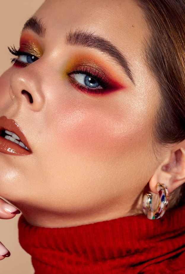 اجمل مكياج باللون الاحمر على طريقة Paulina Tyrala- الصورة من حسابها على انستغرام