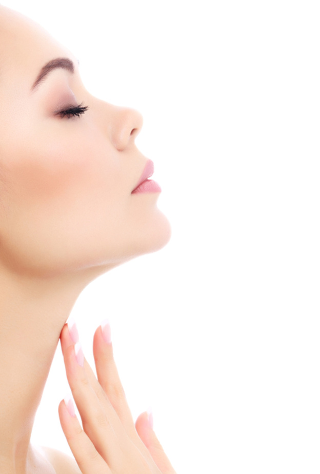 خلطات طبيعية مجربة لتبييض الرقبة بسرعه في المنزل