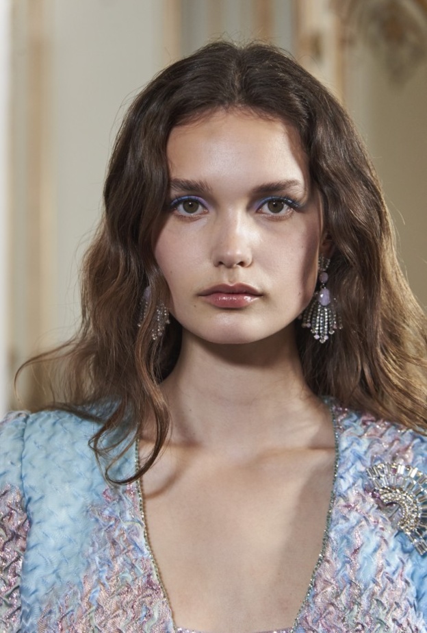 صبغات شعر بني من دار ارماني