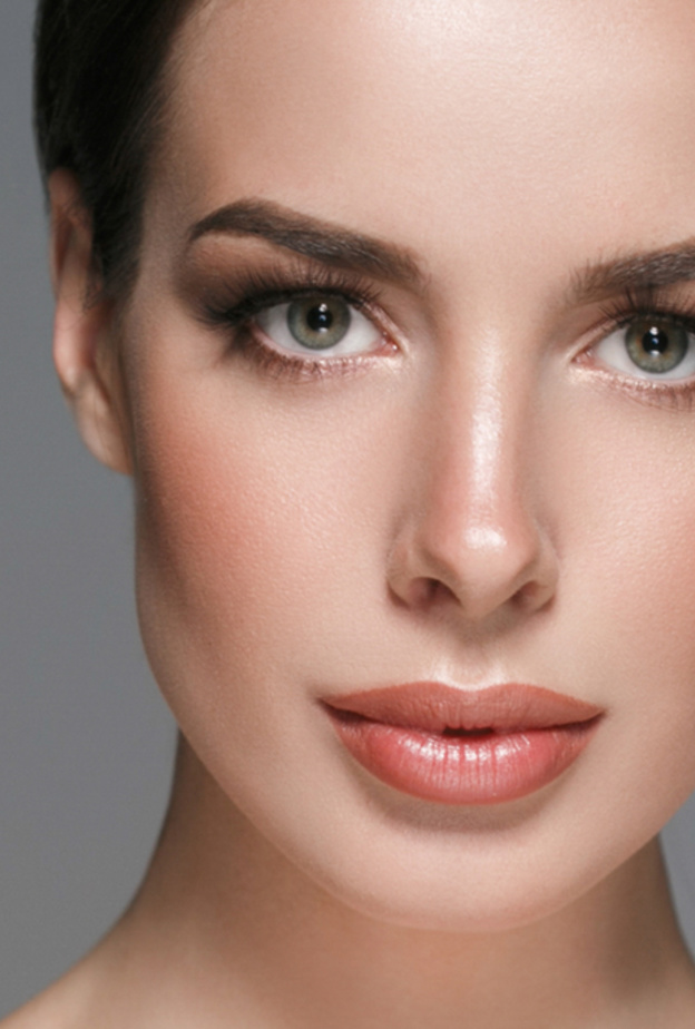 وصفات طبيعية لشد الجفون العلوية للعين