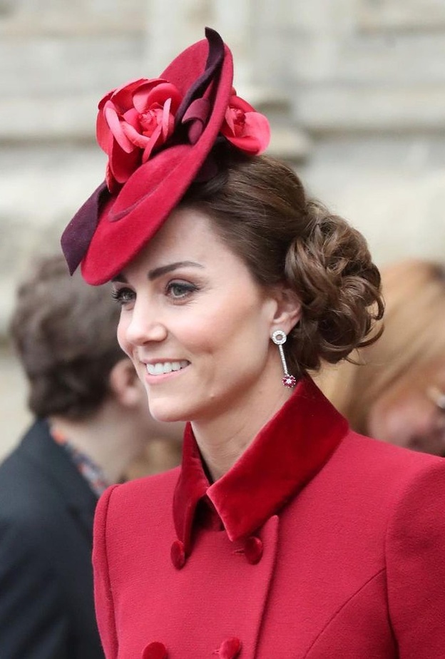 كيت ميدلتون تتألق بمجوهرات مرصعة بالياقوت الأحمر