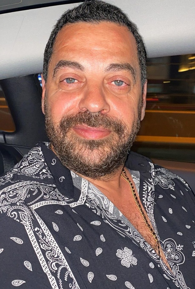 المخرج طارق العريان