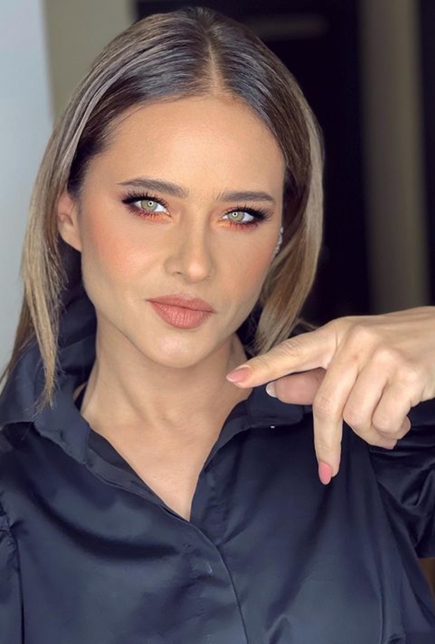 أفضل اطلالات نيللي كريم الجمالية بمناسبة عيد ميلادها