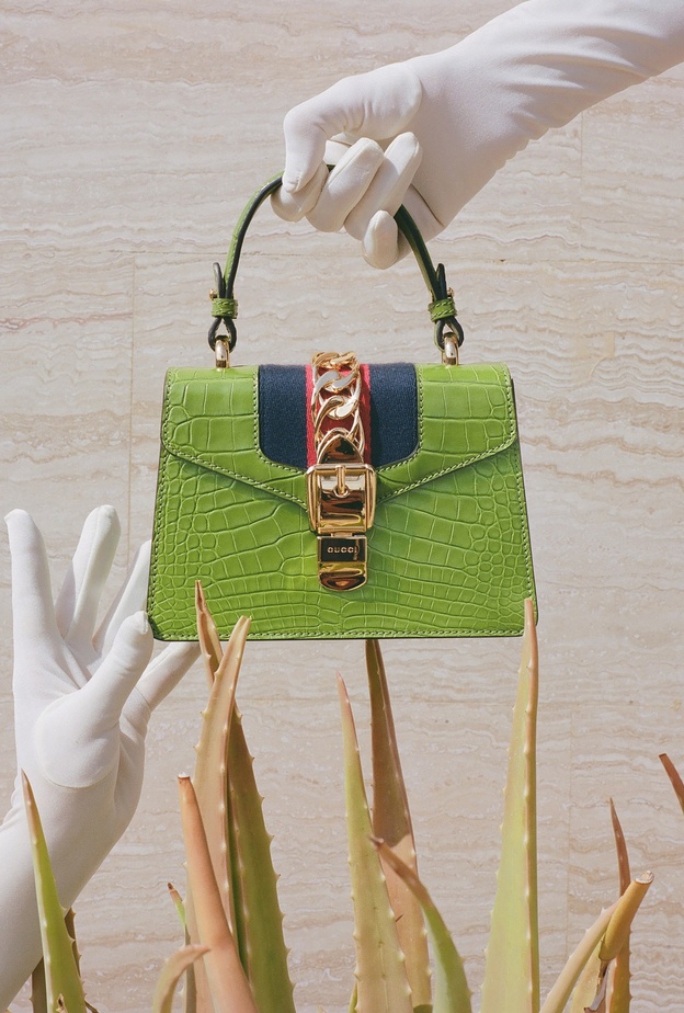 جلسة تصويرية خاصة بمجلة "هي" و دار Gucci تحت عنوان Exotic Iconics