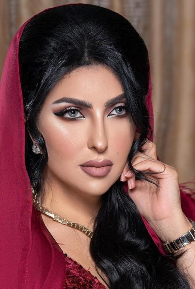 زينب العسكري