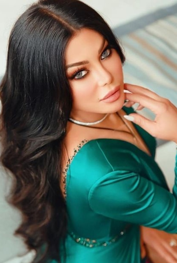 نجمات سرقن الأنظار بجمالهن في 2021 وأبرز إطلالاتهن