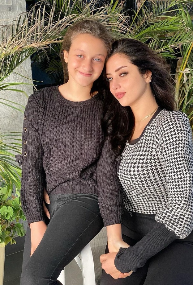 رضوى الشربيني توجه رسالة مؤثرة لإبنتها