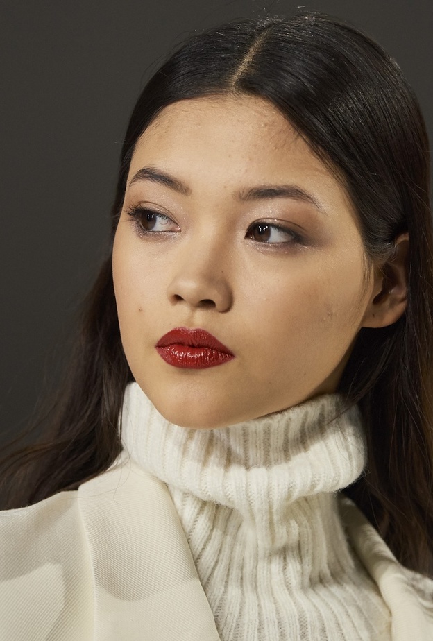 جمالك متألق في احتفالات نهاية العام مع هذه المستحضرات 