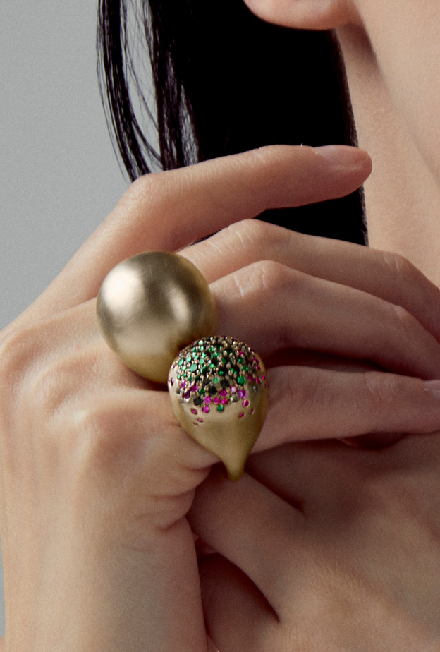 أروع الخواتم المرصعة بأحجار التسافوريت لمختلف الأذواق