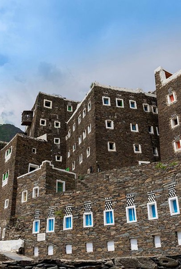 منظمة السياحة العالمية تدرج قرية "رُجال " السعودية في قائمة أفضل القرى السياحية في العالم