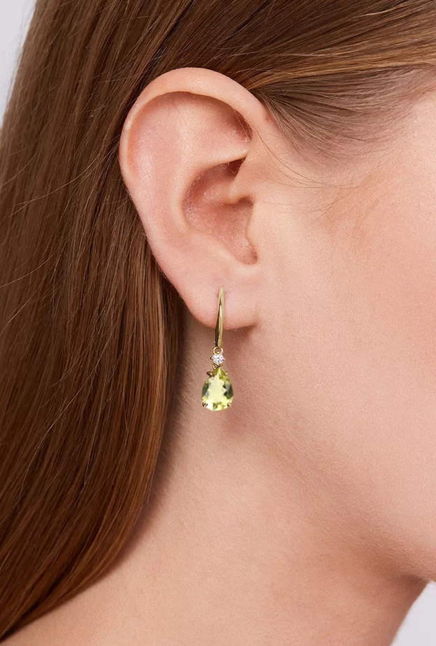 تألقي بالأقراط المرصعة بالكوارتز الليموني