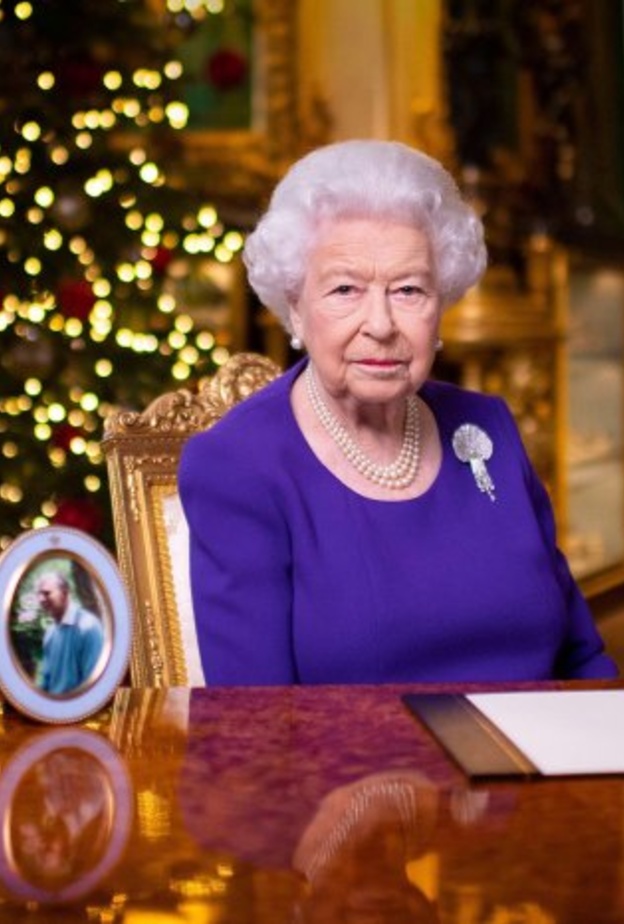 ملكة بريطانيا تقرر إلغاء خططها لعطلة أعياد الميلاد بسبب السلالة الجديدة من كورونا؟