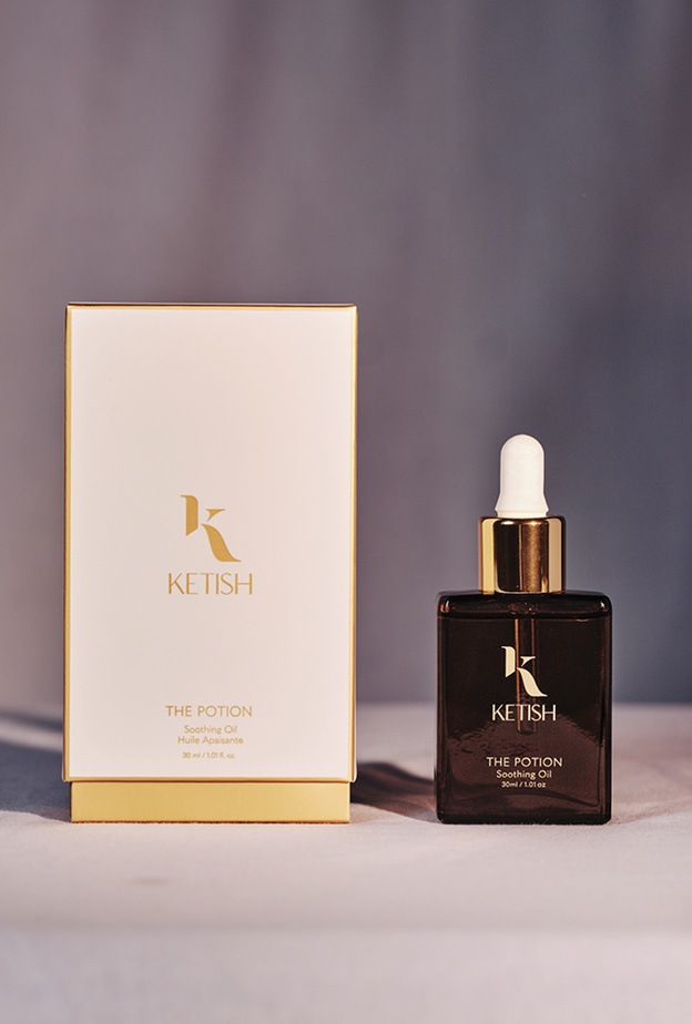 THE POTION:زيت ملطّف بتأثير سحريّ، مصنوع من مكوّنات طبيعية بنسبة 100%  
