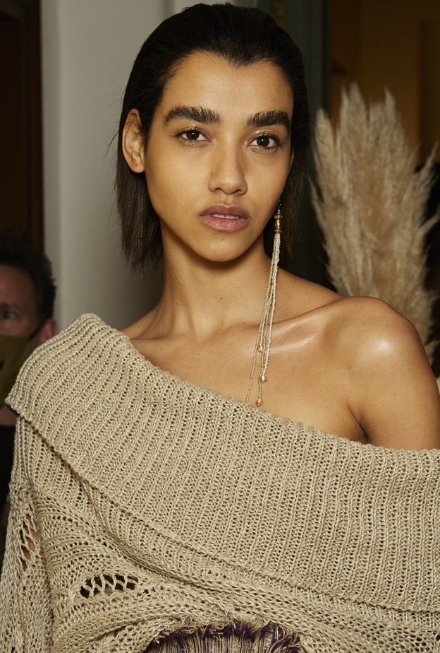 مستحضرات ضرورية في الشتاء لترطيب الجسم وتنعيمه