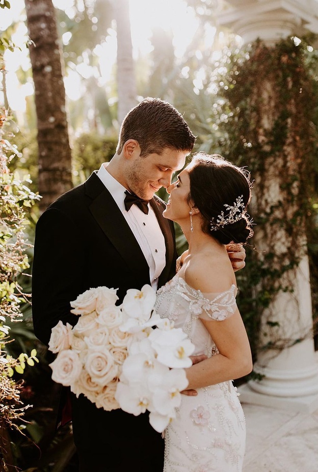 أفكار رائعة لزفاف جذاب بزهور الأوركيد