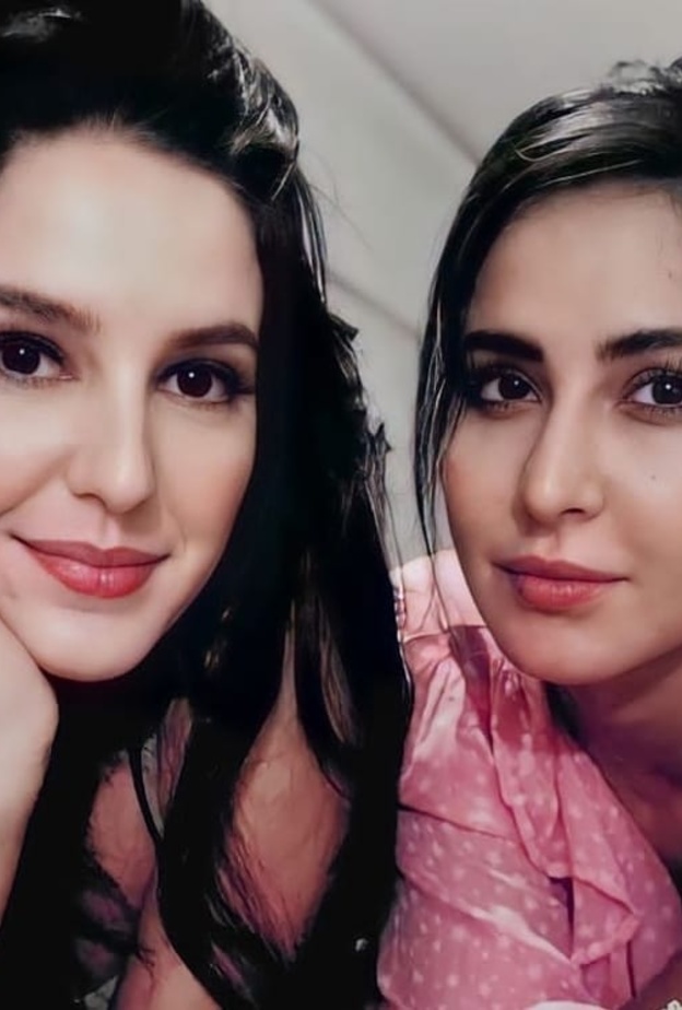 هكذا علقت إيزابيلا كيف على زواج شقيقتها الكبرى كاترينا كيف