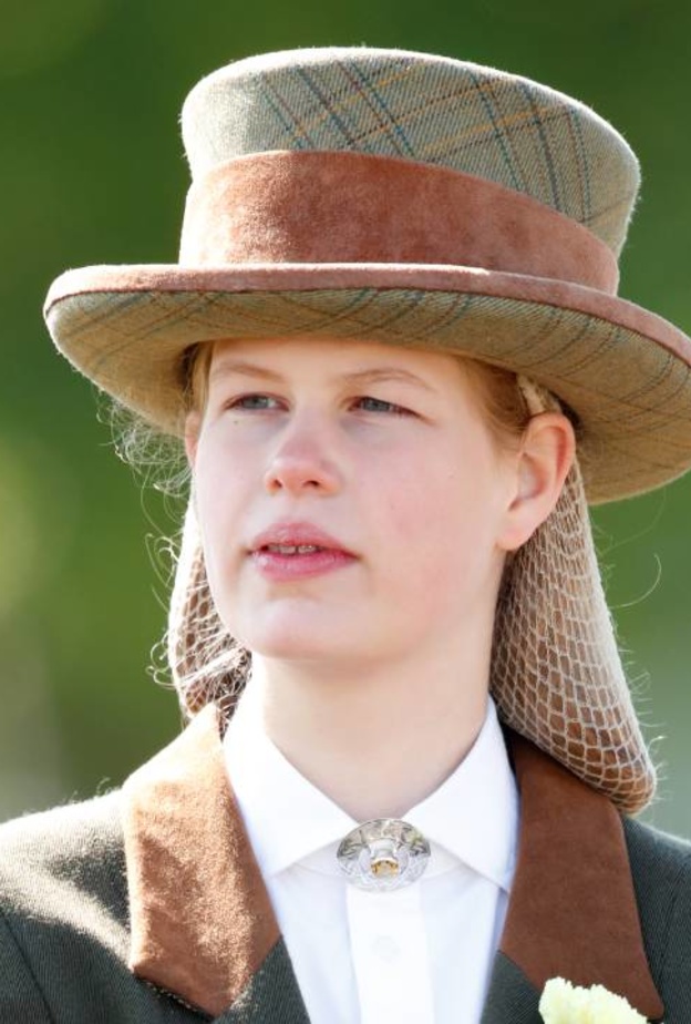 ليدي لويز وندسور "تغير رأيها" وتقرر الحصول على لقب ملكي من جدتها الملكة