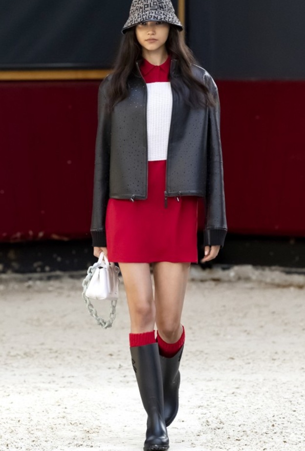 تنسيقات كاجوال للنهار مميّزة من Longchamp