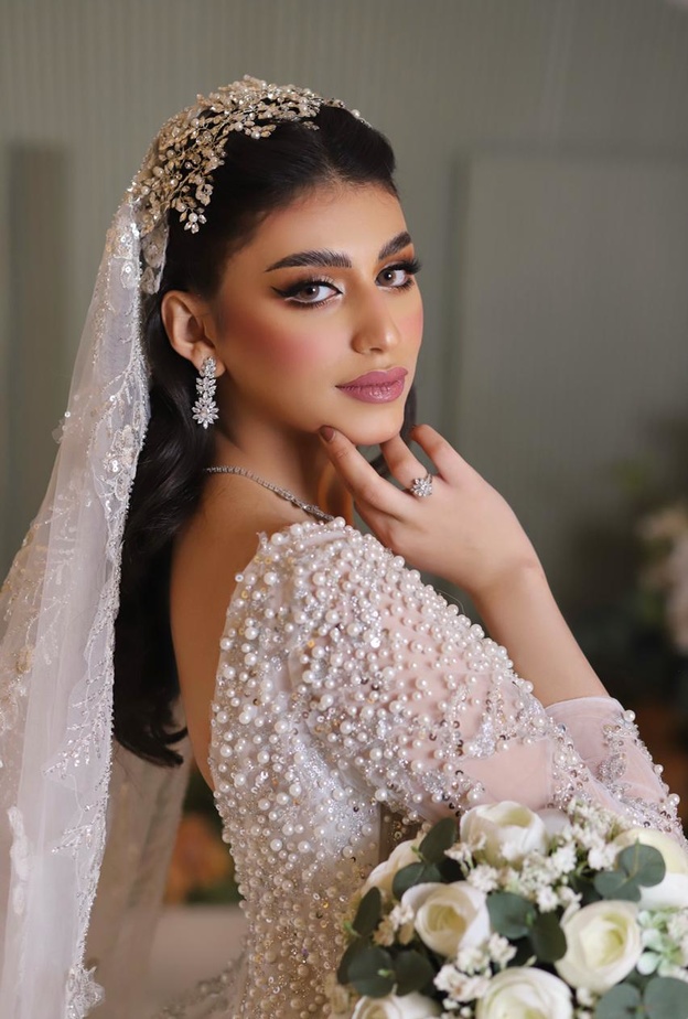 من مكياج العرايس من خبيره التجميل السعودية سميه الشرقي