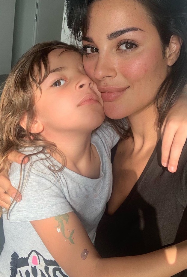 ابنة نادين نسيب نجيم تصدم والدتها ببراعتها في الرقص