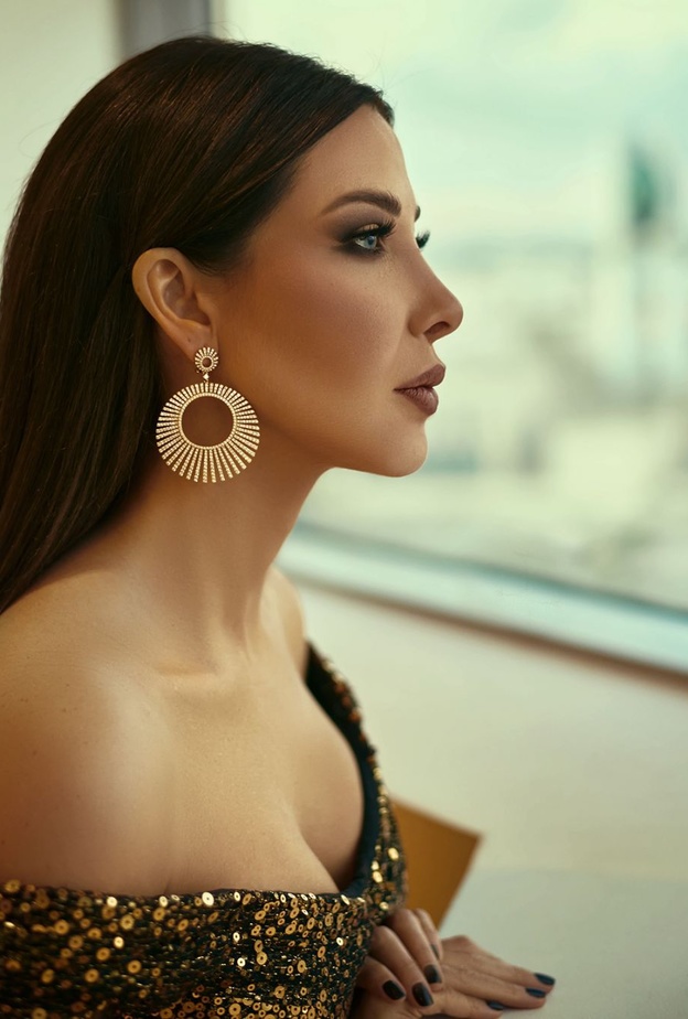 أجمل 10 إطلالات مكياج للنجمات العرب في 2021