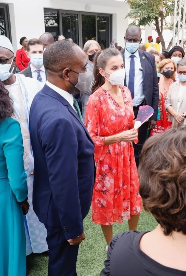 الملكة ليتيزيا تقوم بزيارة سريعة إلى السنغال لافتتاح معهد إسباني جديد