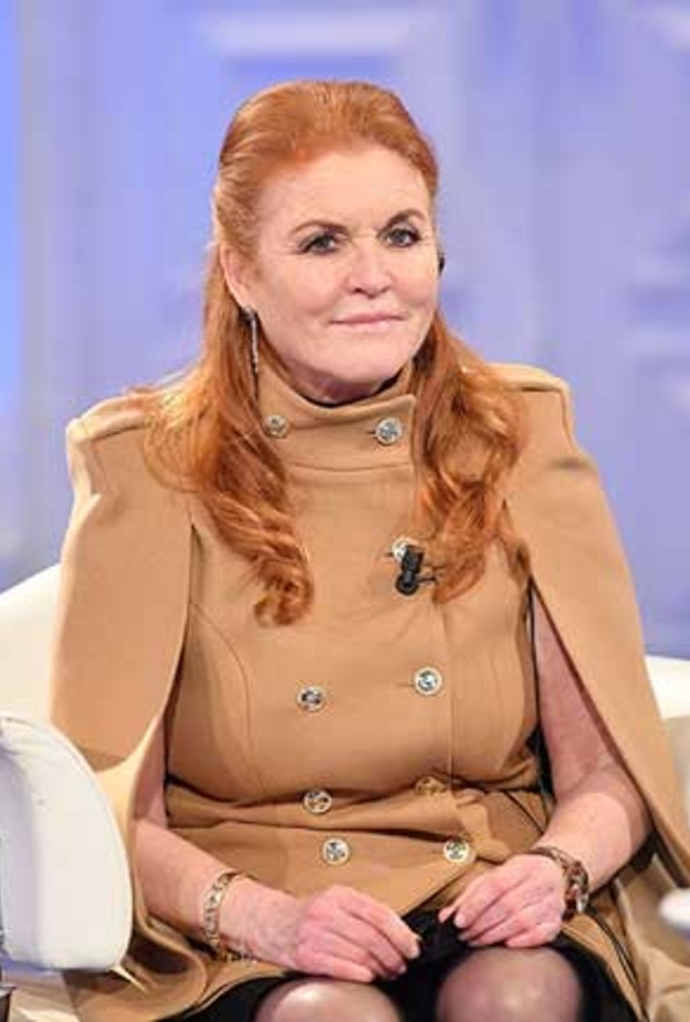 سارة دوقة يورك تصف زوجها السابق الأمير أندرو بأنه جد رائع