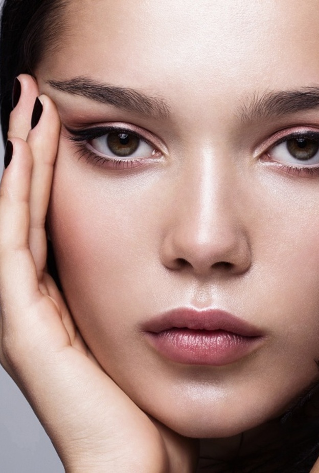 دليل جمالك لإطلالة مشرقة وجذابة في الشتاء