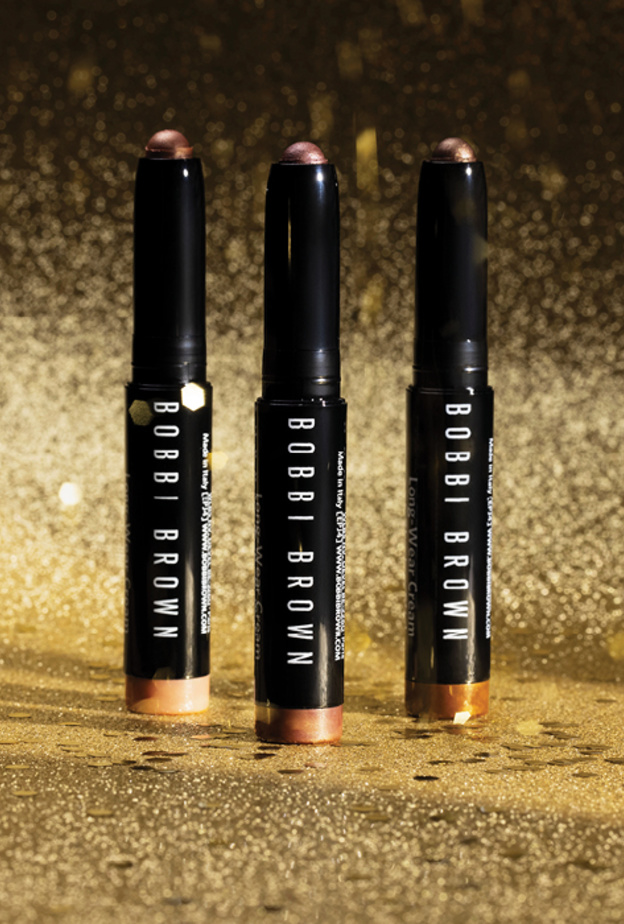 فيسز يتزين باللون الذهبي في مناسبات نهاية العام