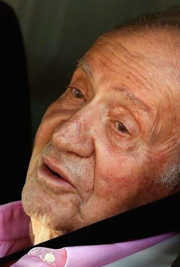 ملك إسبانيا السابق خوان كارلوس يتعرض لخطر الإصابة بعدوى كورونا