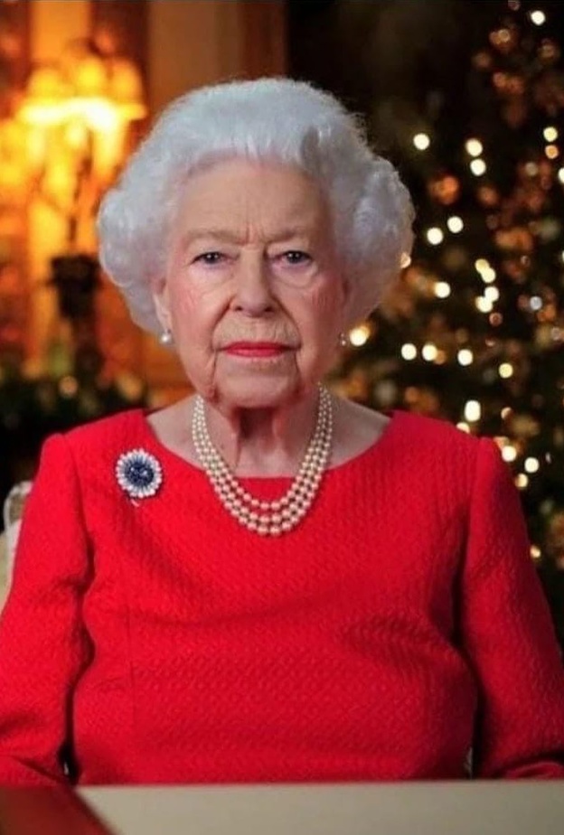 قصر باكنغهام ينشر صورة رسمية جديدة للملكة