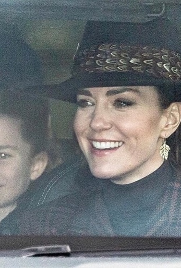 ظهور وليام وكيت مع أطفالهما الثلاثة