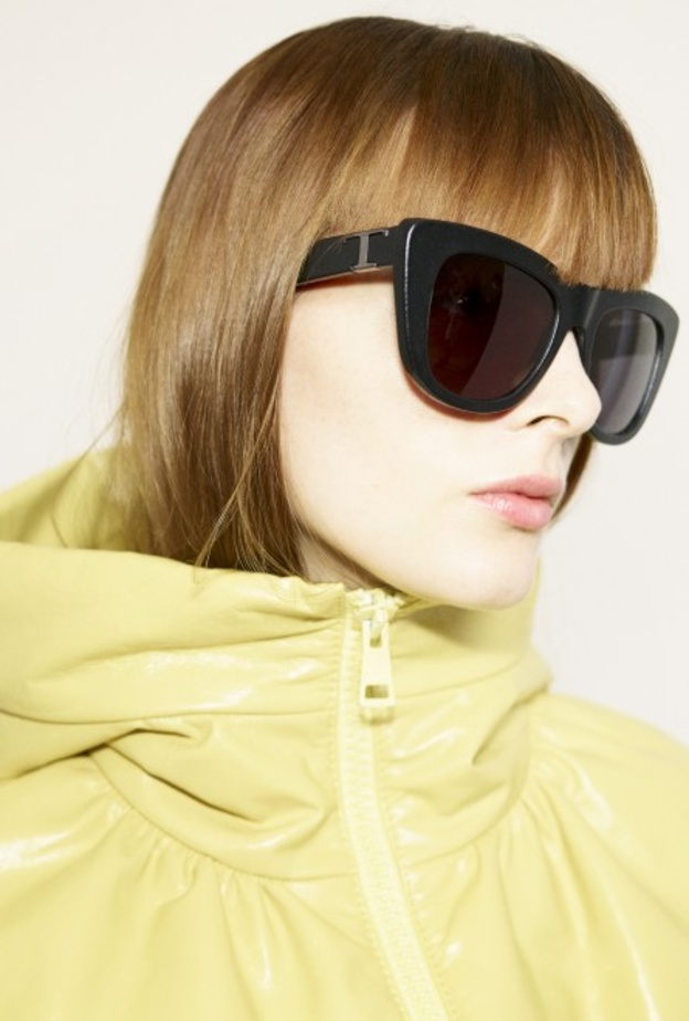 نظارات شمسية سوداء كبيرة الحجم من Tods