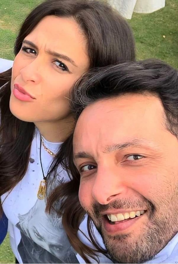 ياسمين عبد العزيز وشقيقها