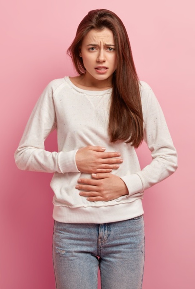 أعراض الدورة الشهرية قبل أسبوع وأهم النصائح للتخفيف من هذه الأعراض