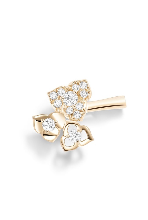 أقراط من بياجيه  Piaget