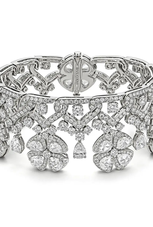 اسوارة من بولغري  Bvlgari