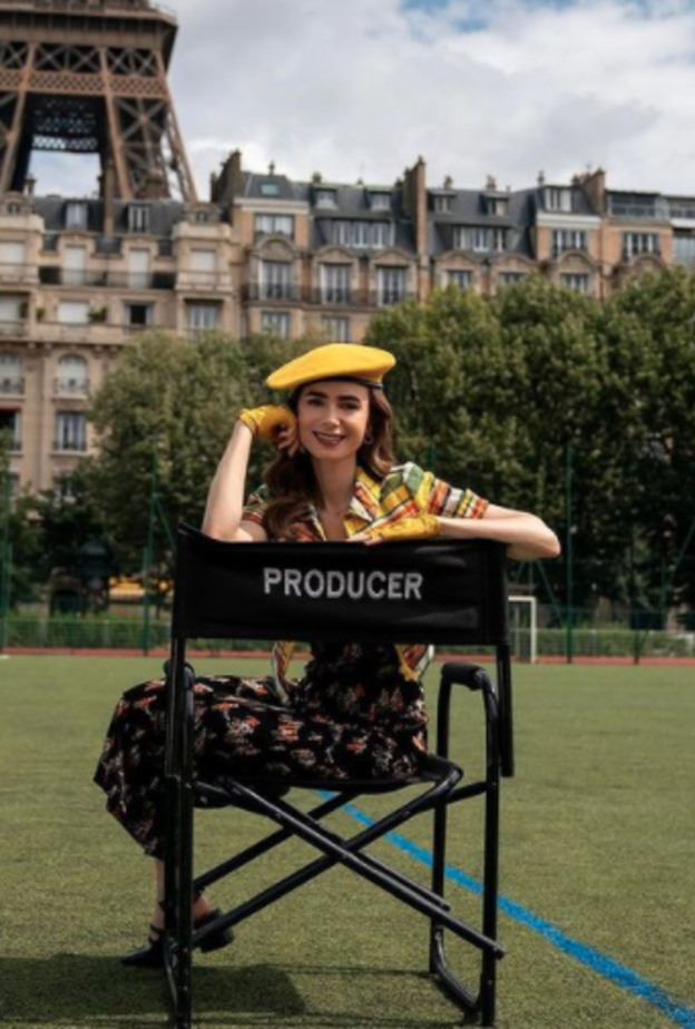 4 اسرار خلف اطلالات إميلي في باريس