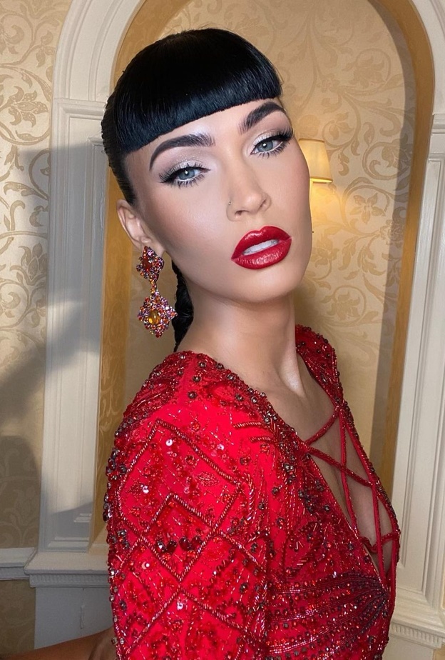 صور أجمل إطلالات ميغان فوكس الجمالية بعد إعلان خبر خطوبتها