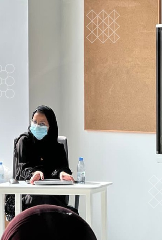 المعهد الملكي للفنون التقليدية يطلق أول برنامج تلمذة للسدو والبناء التقليدي بالطين.. الأول من نوعه بالمملكة