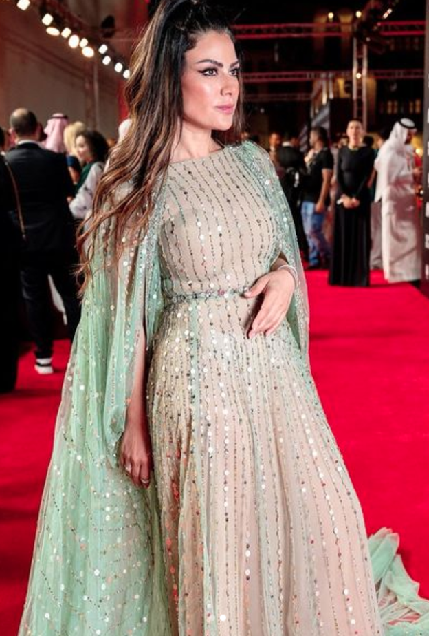 اطلالات مبهرة للسهرات مستوحاة من صبا مبارك