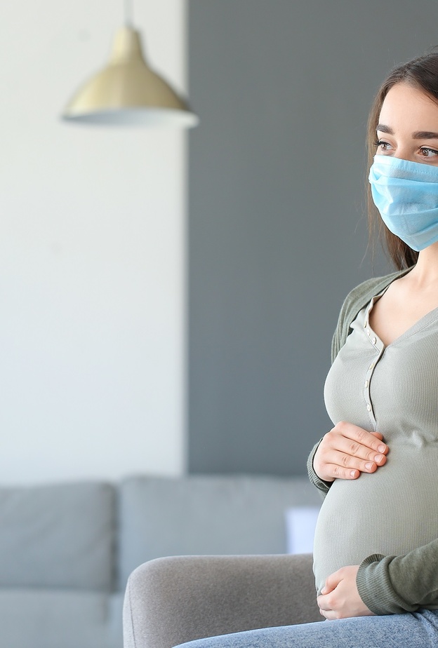 دراسة تكشف فوائد وأضرار لقاح كورونا على الحوامل